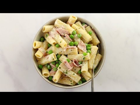 Creamy Ham & Pea Pasta | 15 Minute Meal
