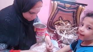 الجزء الثاني من تقشير التوم وزراعته في الارض