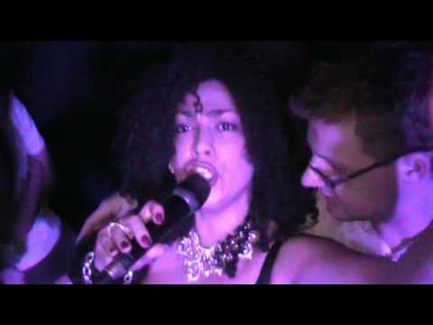 "1,2,3, danse avec moi "Popmuschi feat. Paula P'Cay