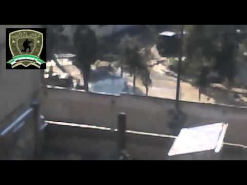 تدمير دبابة من قبل كتيبة مغاوير الغوطة قرب إدارة الدفاع الجوي في بلدة المليحة في ريف دمشق