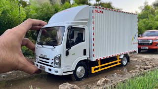 Download lagu Unboxing ISUZU Delivery Truck 1:18 Scale | Diecast Model Cars  mp3