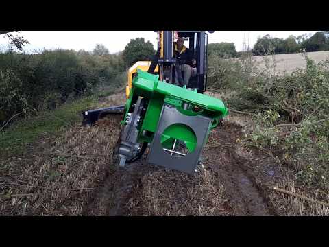 The RSL Engineering 12" Light Tree shear with grab and 360 Liebherr rotation