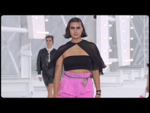 What's Up Top 5 Models - Fashion Shows Spring/Summer 2021