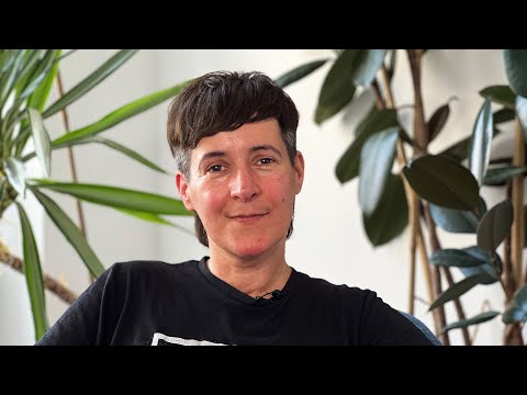 Video Thumbnail: Was heißt «queer» heute?