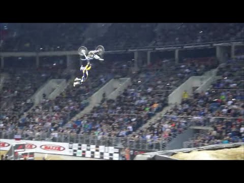 Diverse night of the jumps Tauron Arena Kraków 2015 Luc Ackermann Crash