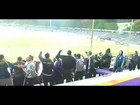 "Sos Cagón Danubio sos Cagón" Barra: La Banda Marley • Club: Defensor