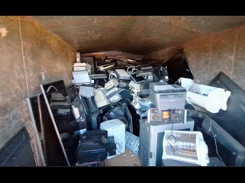 DUMPSTER DIVING: LAPTOP AND GAMING PC