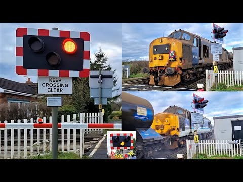 Class 37s Rail Head Treatment Train & double-pass at Beswick Level Crossing, E. Riding of Yorkshire