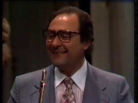Flute Master Class with JEAN PIERRE RAMPAL, 1978 and RARE Interview (part 2/3)