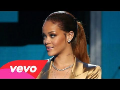 Rihanna Gives A Trailer Of "BBHMM"At BET AWARDS 2015