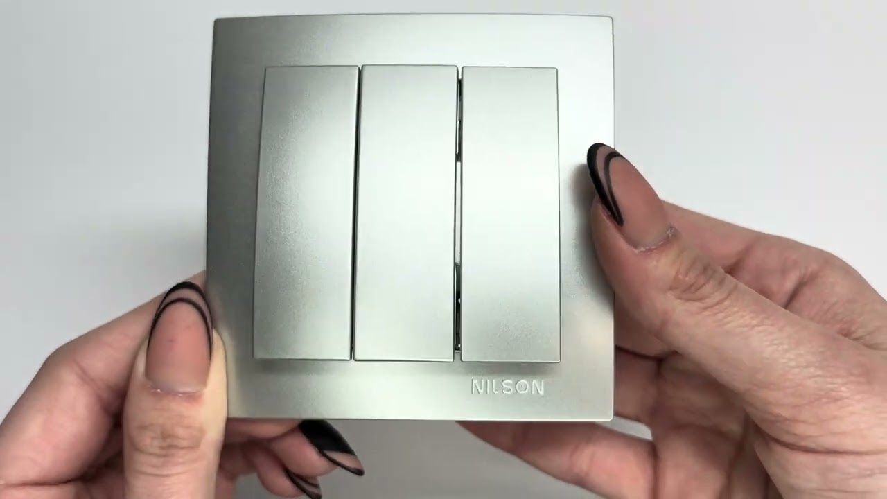 Вимикач триклавішний NILSON Touran срібло 24131066