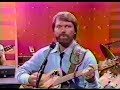 Glen Campbell Sings "I Love How You Love Me"/Dom DeLuise