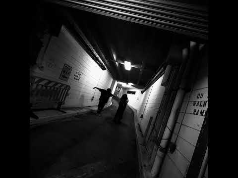 Tsunami J. & NOOSE - Godly