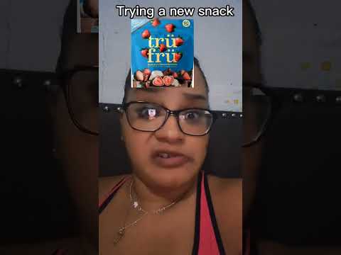 Trying a new snack...Tru Fru White and Milk Chocolate covered Frozen Strawberries 🤤