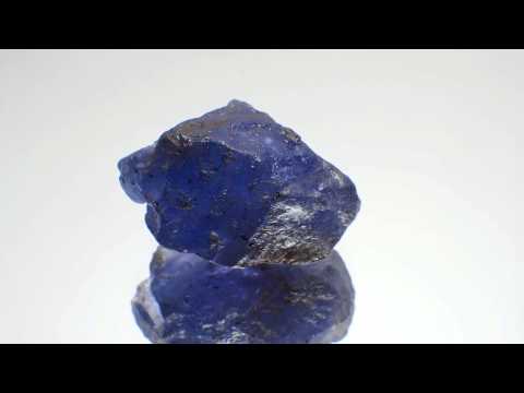 Tansanit-Kristall 17.73 Ct