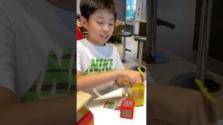 マクドナルド第2弾ハッピーセットのマイクラおもちゃは、レッドストーンと金ブロック！