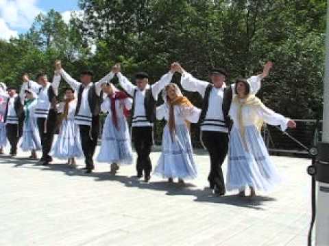 Israeli dance group Nirkoda in Toronto - Klezmer dance