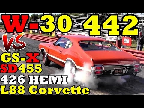 Drag Wars ! W-30 Olds 442 takes on HEMI, L88, SD-455 and GSX - 1/4 Mile Drag Race - RoadTestTV