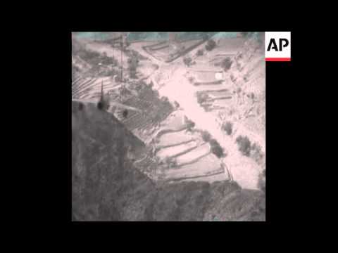 CAN 188  BRITISH FORCES FIGHTING LOCAL GUERRILLAS IN ADEN