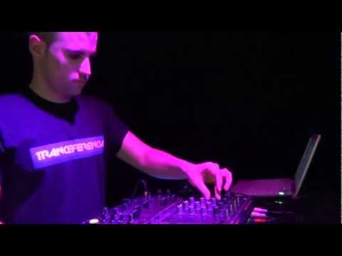 ZOLTAN LIVE DJ SET @ ENTRANCE 09 - SALA STARVING - MADRID - 2/2