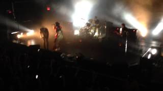 Intro + Minnie Sleigh bells Terminal 5