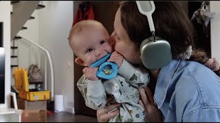 Musik-Video-Miniaturansicht zu У мамы есть секрет (Mom Has A Secret) Songtext von Монеточка (Monetochka)