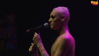 Pabllo Vittar - Indestrutível (Ao Vivo) @ Chá da Alice (Vídeo Oficial)