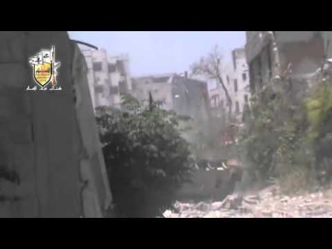 استهداف حاجز طعمة بقذيفة دبابة من قبل كتيبة سيف الإسلام في ريف دمشق