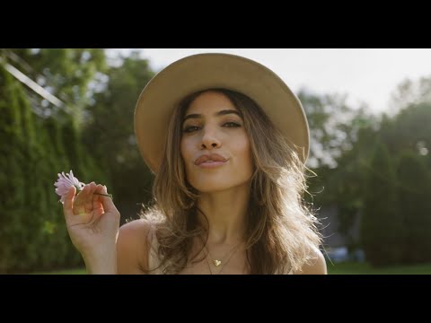 Carly Pearl - Flow (Official Music Video)