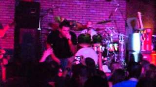 05 - Alien Ant Farm - On The Horizon (Live)