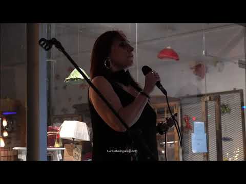 Paula Cristina "Loucura"  (Sou do Fado)