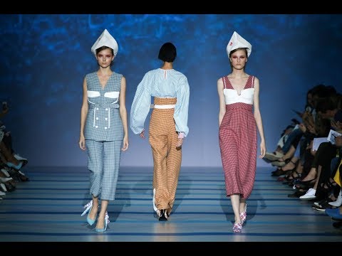 the COAT by Katya Silchenko. Показ коллекции SS18 на 41 Ukrainian Fashion Week. 4К