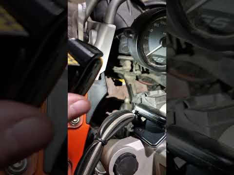 Getting power after ignition for accessories on a #bmw #gsa #motorcycles