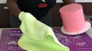 HOW TO COVER A FONDANT CAKE FOR BEGINNERS WITHOUT CRACKS OR TEARS