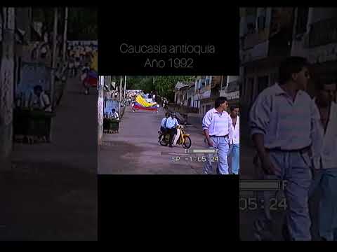desfile estudiantil en 1992 caucasia antioquia #shorts #colombiatbt
