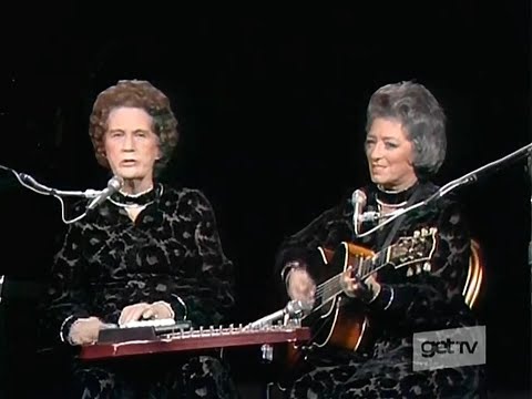 Sara & Maybelle Carter - You Are My Flower(The Johnny Cash Show 720p)