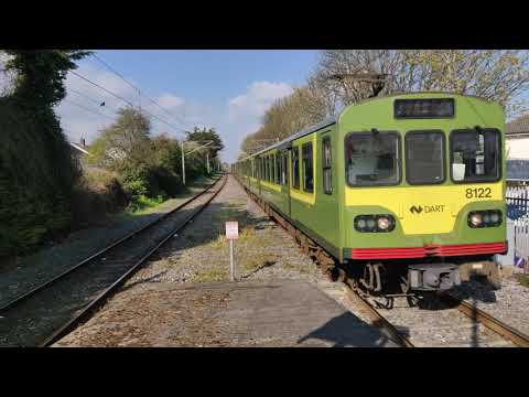 IE 8100 Class EMU (8122) arriving at Bayside