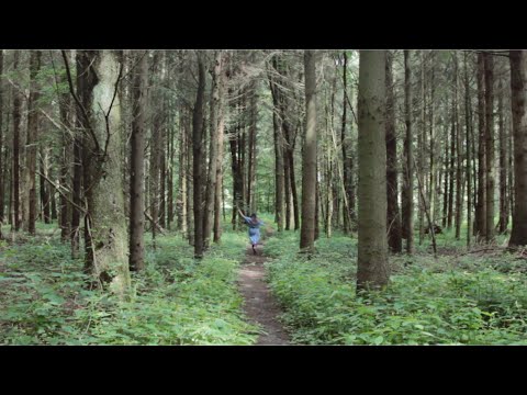 Tina Loeffler - Blue Mountains Home (Official Music Video)