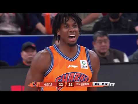 36-year-old Hassan Whiteside comes out of retirement and plays for CBA's Shanghai Sharks in China