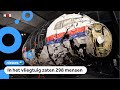 Rechters bekijken wrakstukken van vliegtuig MH17