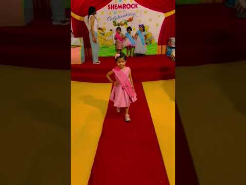 Ramp walk 💃💃💃💃 #youtubeshorts #youtube #rampwalk #daughters #school #schoolactivity