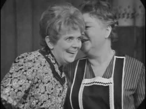 Tratsch im Treppenhaus 1962