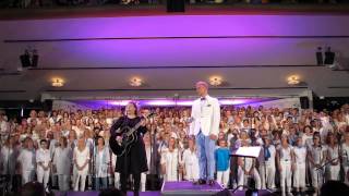 Moving on med Sarah Dawn Finer, Du kan sjunga gospel o Gabriel Forss