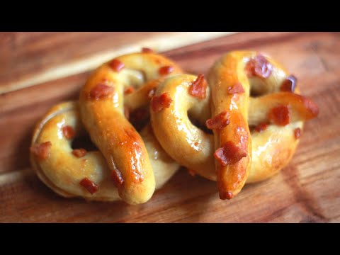 Como fazer pretzels de shopping 🥨 Receita de pretzel com bacon e bordo!