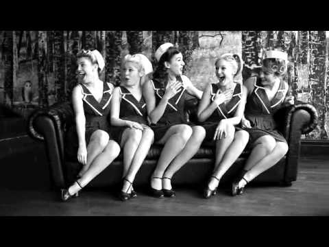 Elle & The Pocket Belles