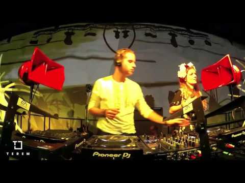 Indigo Theory Live performance @ TEREM Budapest with Dennis Ferrer