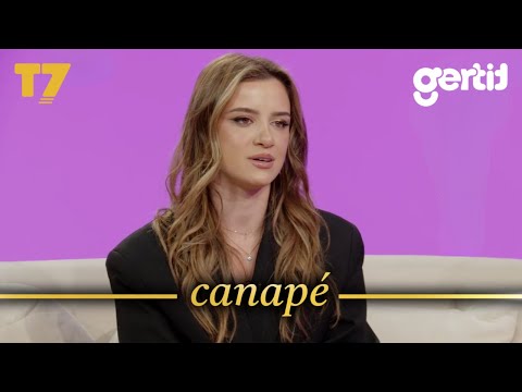 Aroilda flet për Këngën Magjike, radion & televizionin dhe këndon LIVE | CANAPE | T7