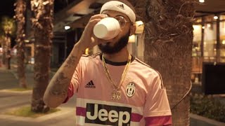 Yulian - ESCUPIENDO FUEGO