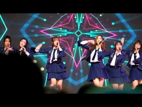 [180630] BNK48 - Sakura no Hanabiratachi (Mobile Focus) Wacoal Boom Event at Bitec