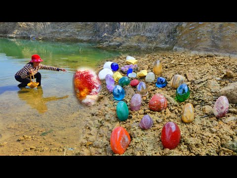 Wow Amazing gold hunter! The perfect colorful gems hunter is hidden in the cave found today